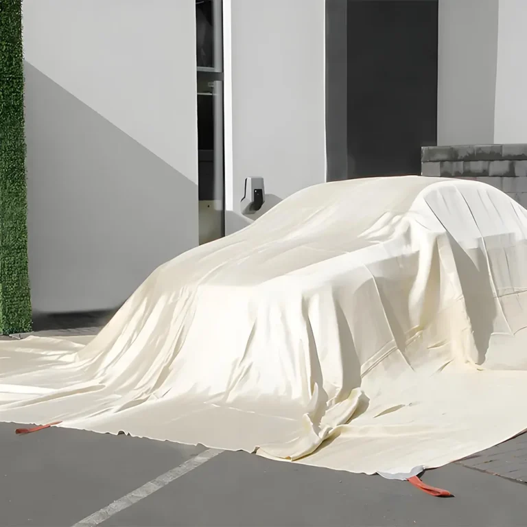 Vermiculite coated high silica EV fire blanket application